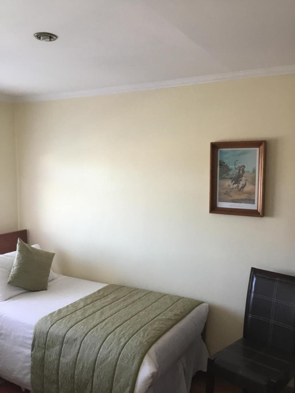 Hostal Buena Estancia Пунта-Аренас Экстерьер фото